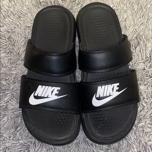 Black Nike slides with double straps